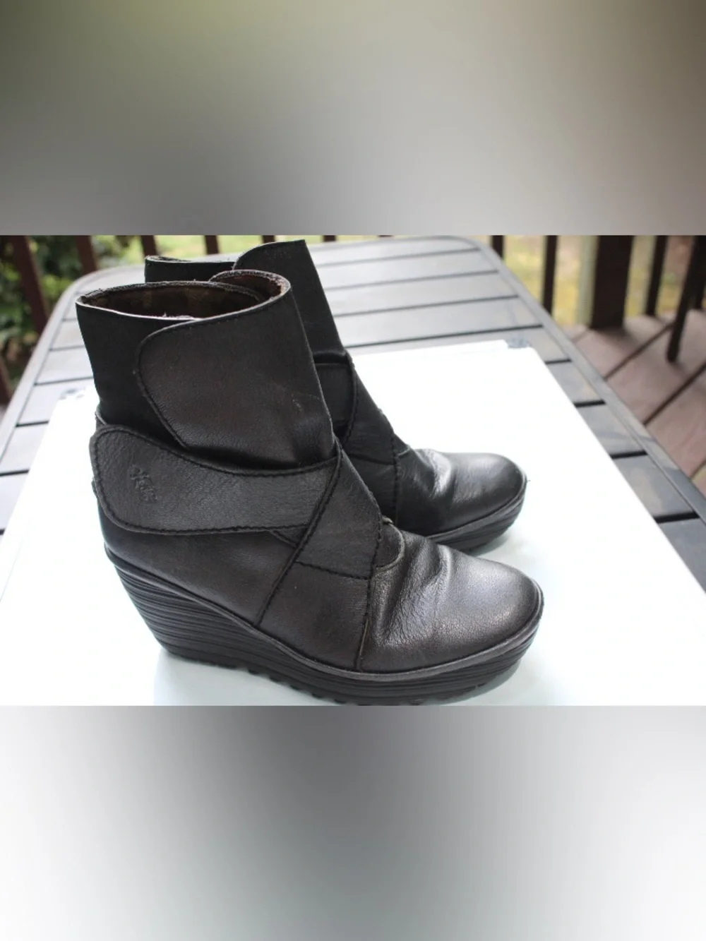 Fly London Rada wedges